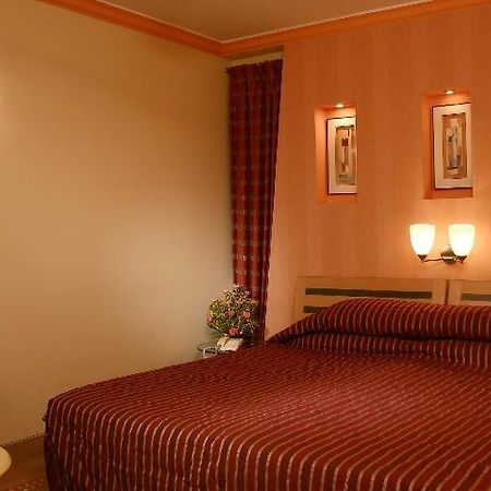 Celebrity Boutique Hotel Hyderabad Værelse billede
