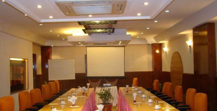 Celebrity Boutique Hotel Hyderabad Eksteriør billede